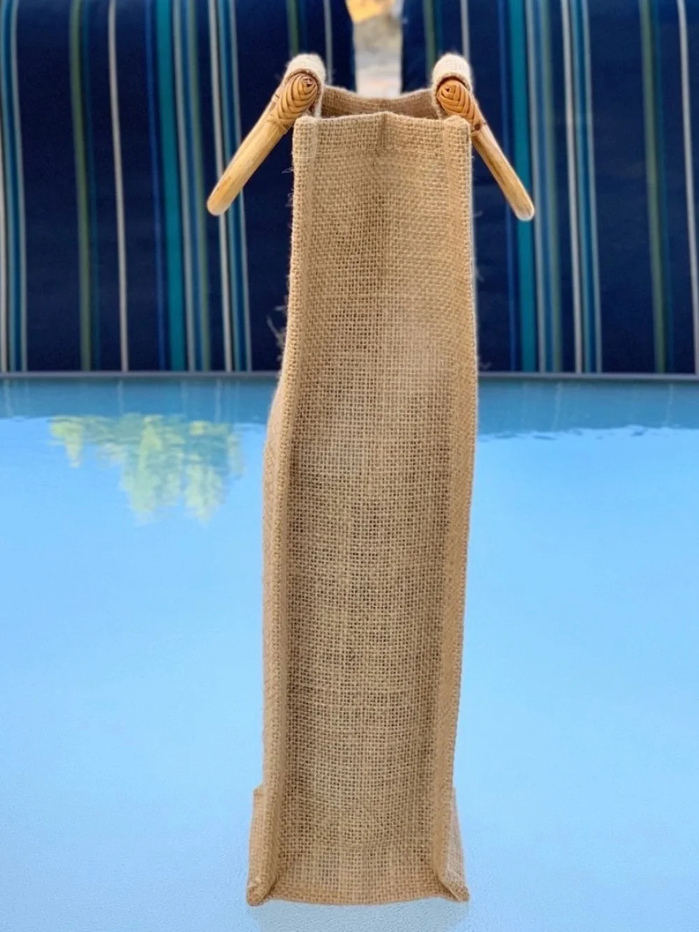 Jute Single Wine Bottle Natural Tan Gift Bag with Bamboo Handles